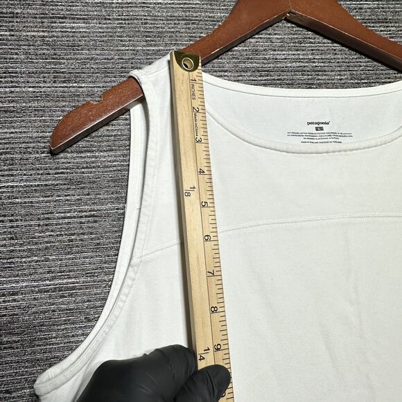 Patagonia Vitaliti Tank Shirt Women's L White Sleeveless High Neck 53447 - Picture 5 of 11